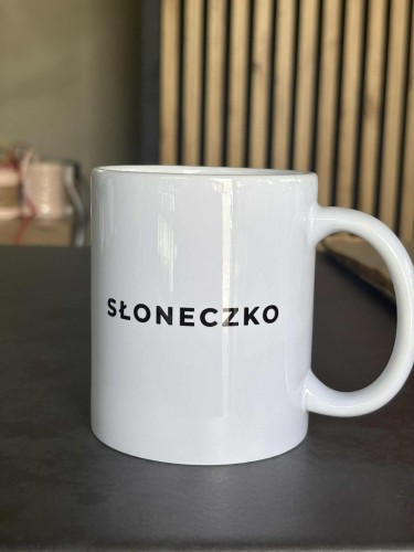 kubek-dzien-kurwa-dobry-sloneczko-zabawny-kubek.jpg
